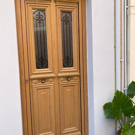 "Tete A Tete" Lux Apart In The Most Beautiful Street Of Town Rhodes City Esterno foto