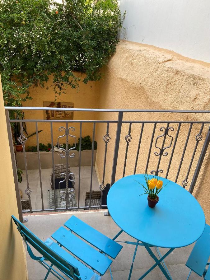 "Tete A Tete" Lux Apart In The Most Beautiful Street Of Town Rhodes City Esterno foto