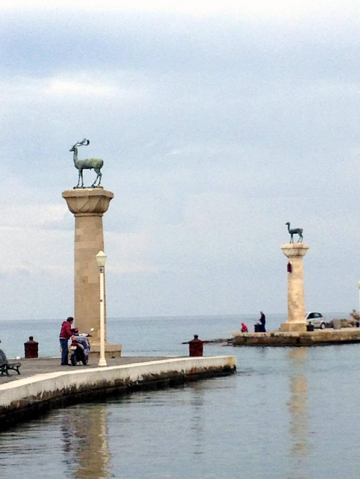"Tete A Tete" Lux Apart In The Most Beautiful Street Of Town Rhodes City Esterno foto