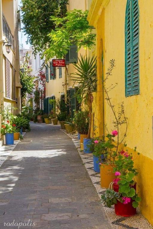 "Tete A Tete" Lux Apart In The Most Beautiful Street Of Town Rhodes City Esterno foto